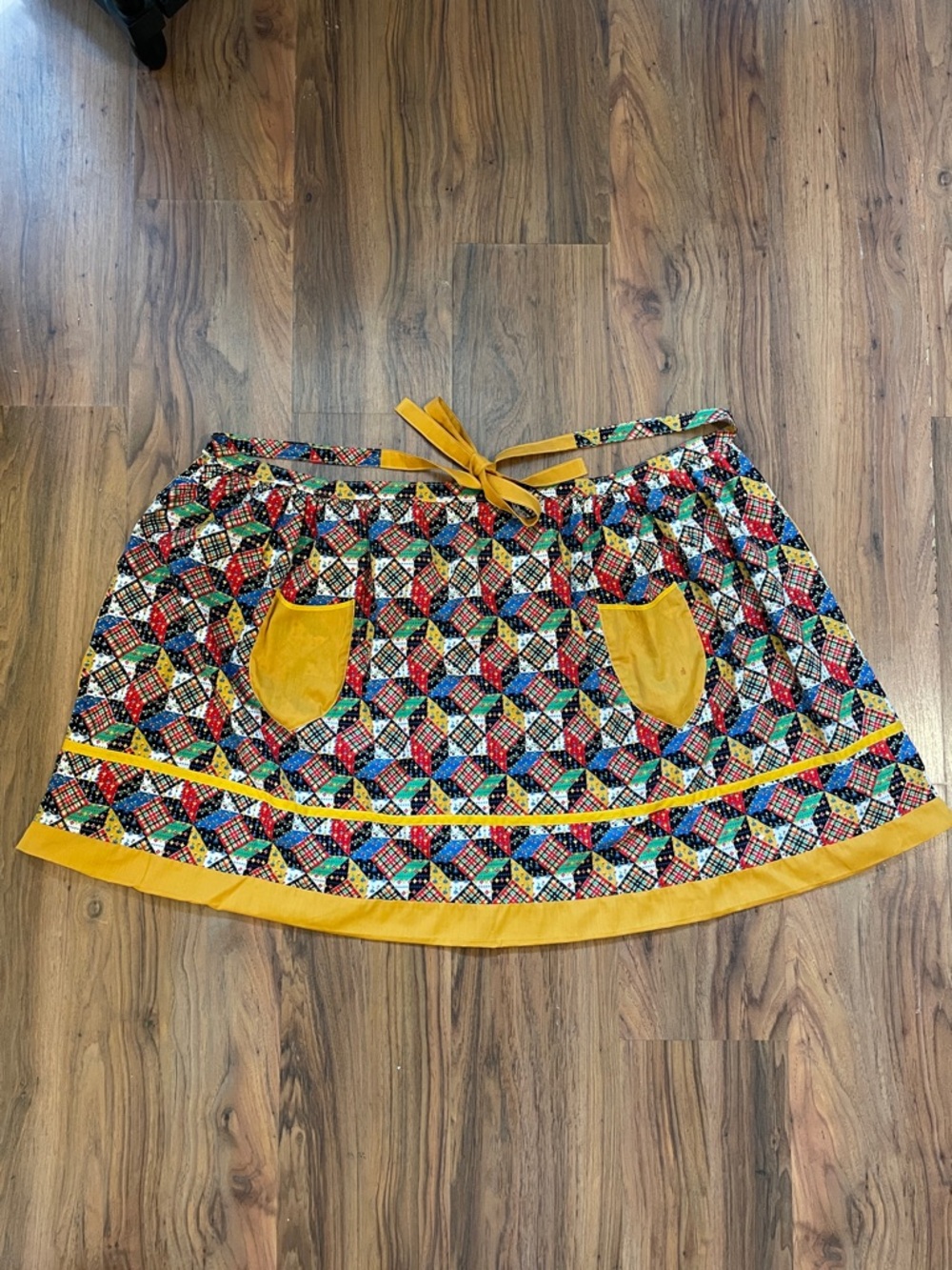 Vintage 70’s Patchwork Quilt Handmade Half Apron 2 Pockets